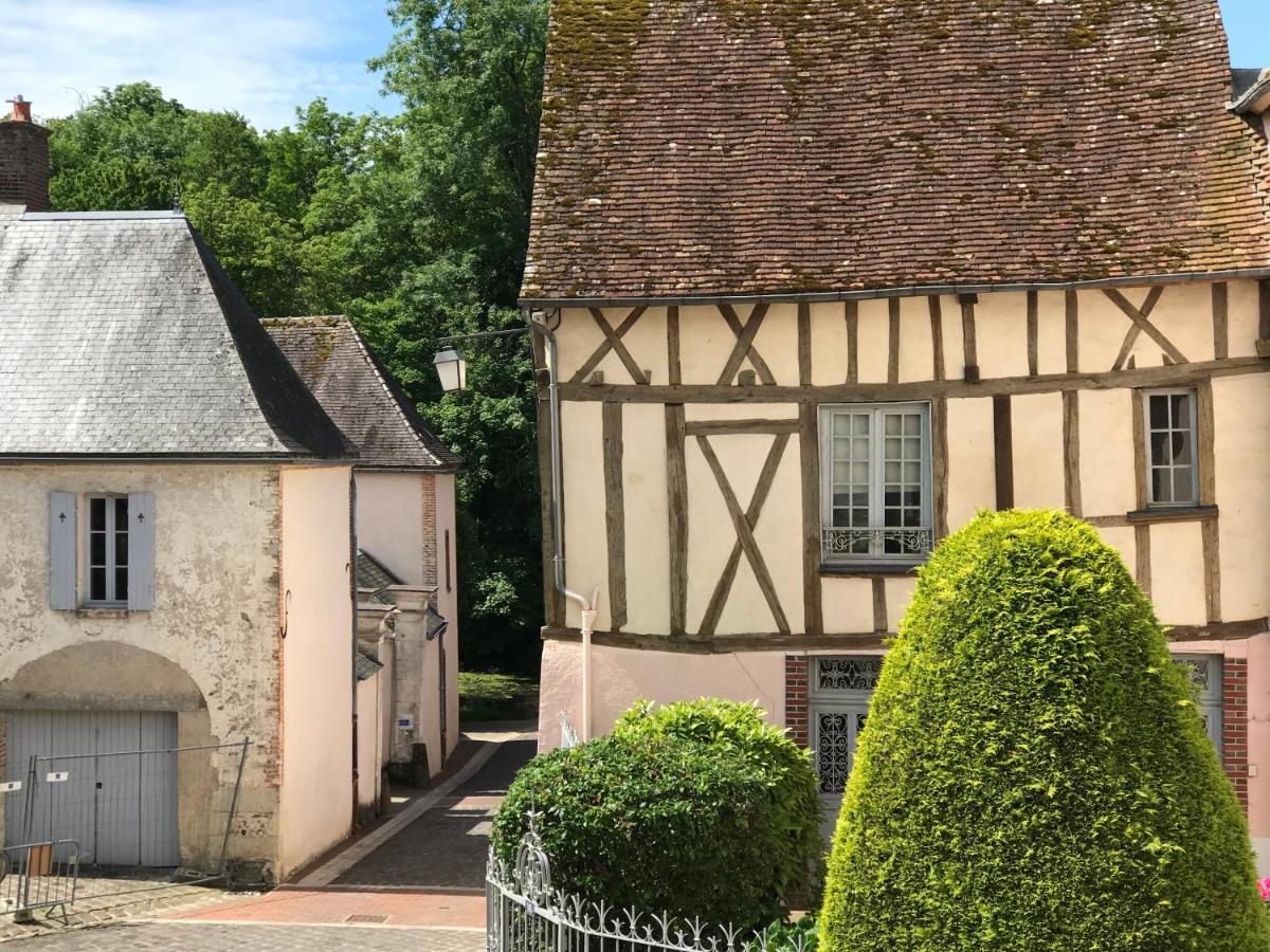 La Maison Jeanne D'Arc Saint-Fargeau  Exterior foto