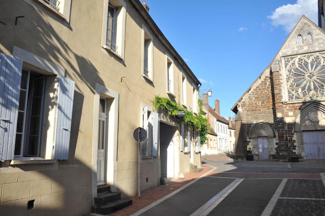 La Maison Jeanne D'Arc Saint-Fargeau  Exterior foto